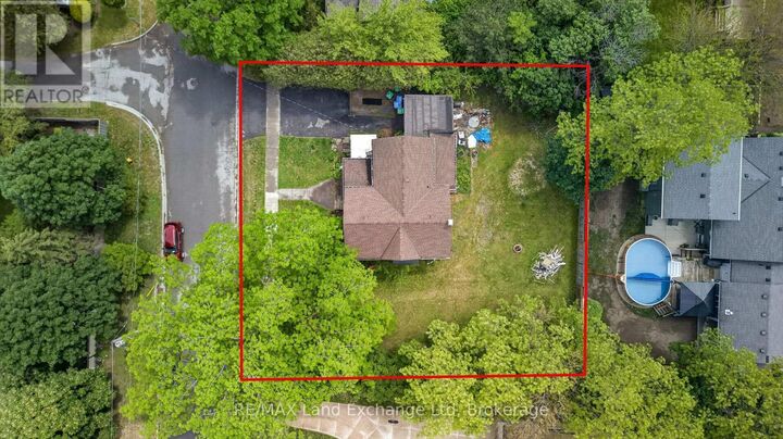 Property Photo: 179 Lighthouse Street West ON N7A 2J8