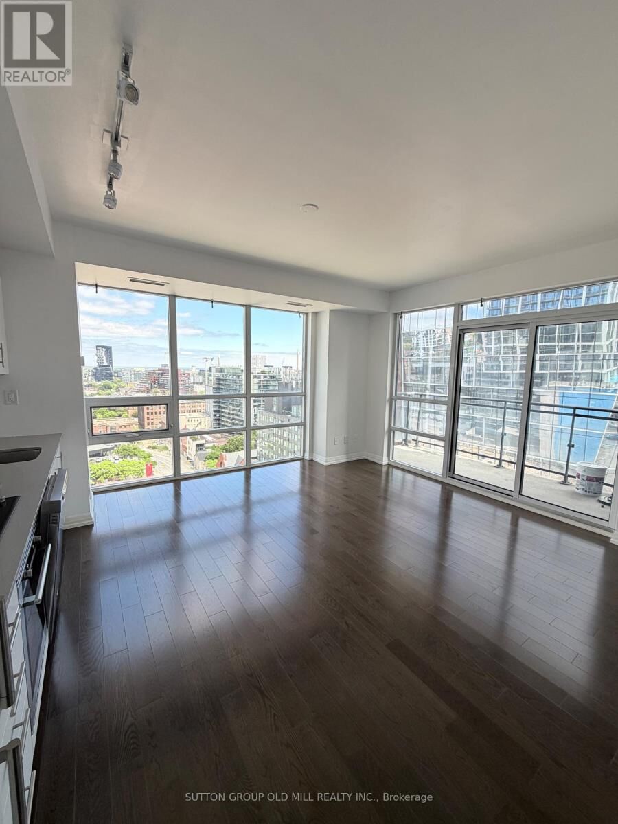 Property Photo:  460 Adelaide Street East 19424  ON M5A 0E7 