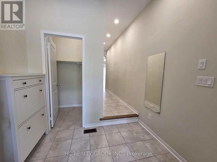 Property Photo:  64 Rimrock Crescent North  ON L1N 0E5 