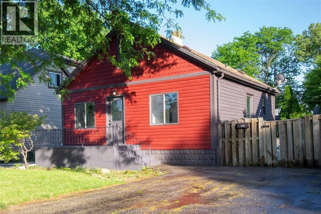 Property Photo:  629 Stanley  ON N8X 3B3 