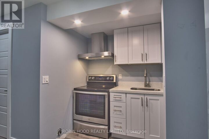 Property Photo:  201 Drenters Court Lower  ON N0B 2K0 