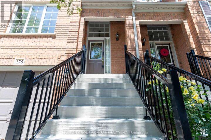 Property Photo: 5530 Glen Erin Drive 176 ON L5M 6E8