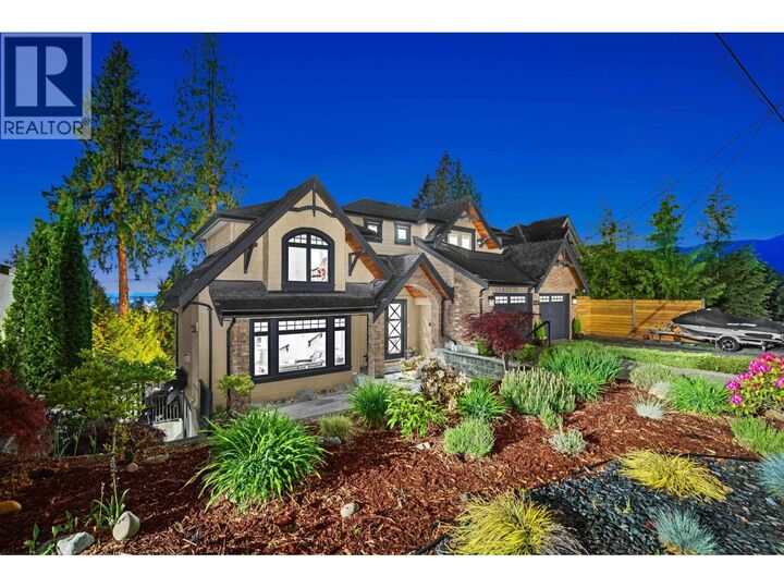 Property Photo: 673 Sylvan Avenue BC V7R 2E8