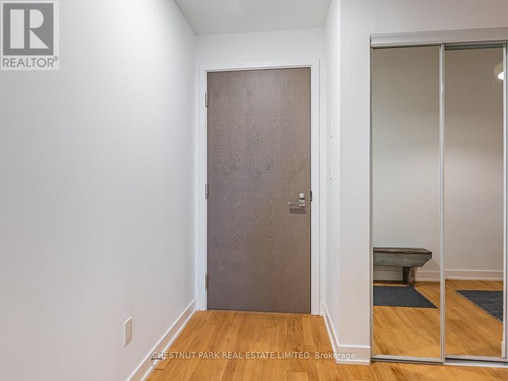 Property Photo: 109 Ossington Avenue 509 ON M6J 2Z2