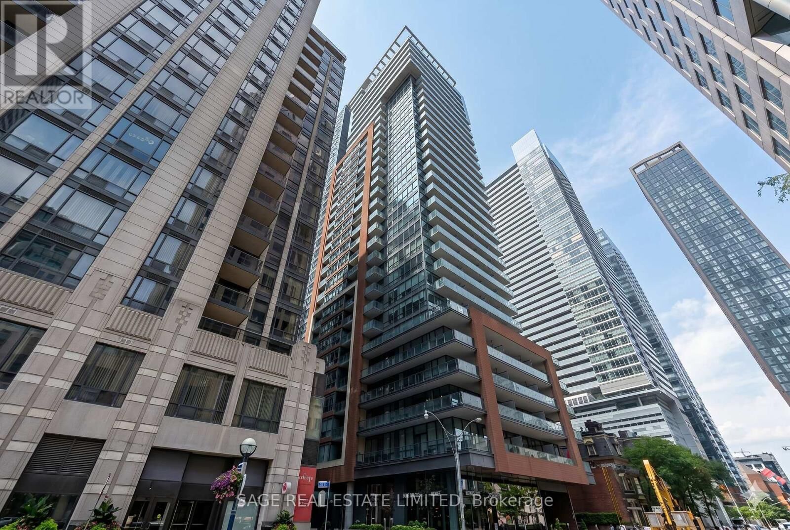 Property Photo: 8 Mercer Street 2502 ON M5V 0C4