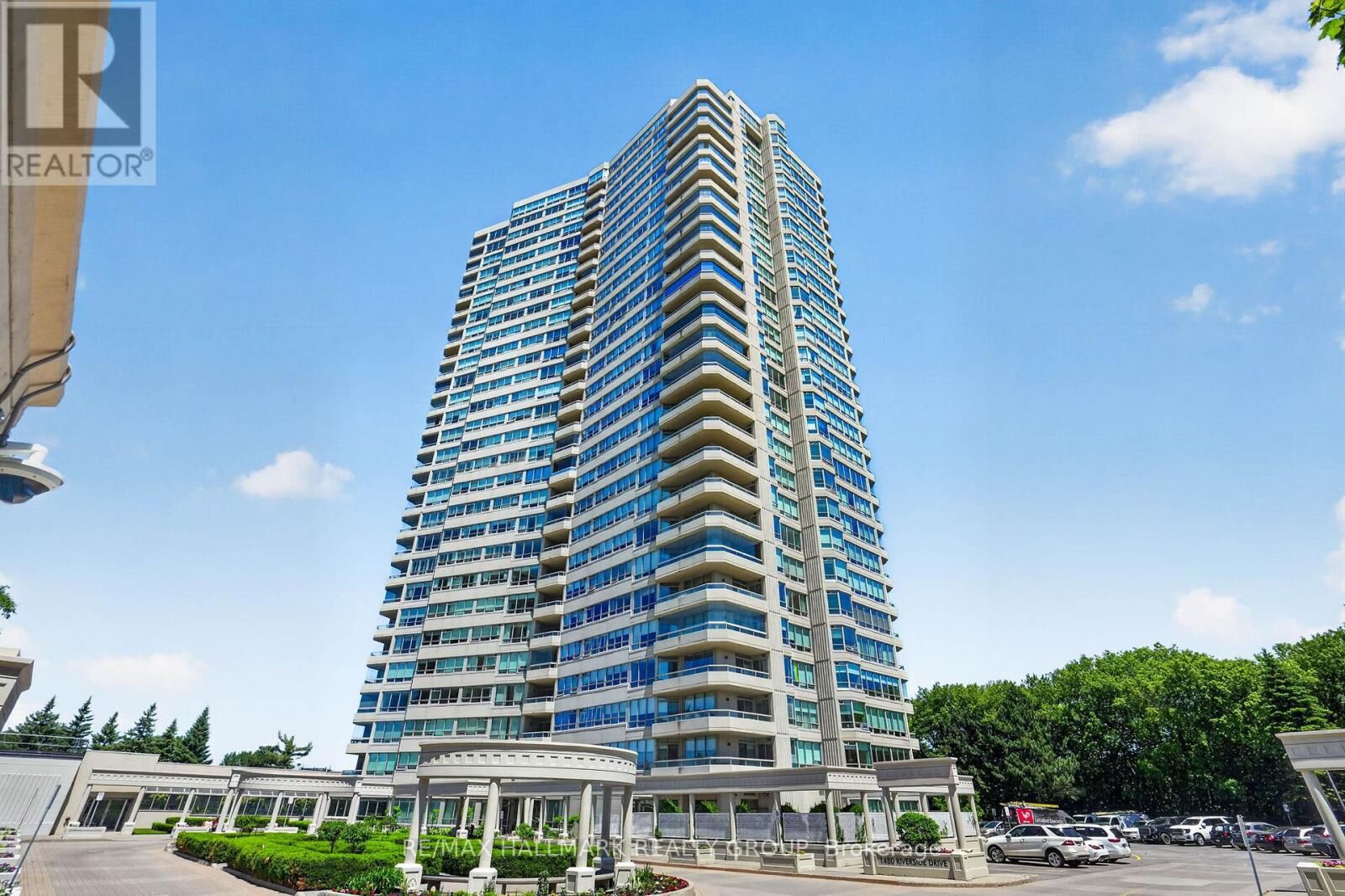 Property Photo: 1480 Riverside Drive 205 ON K1G 5H2