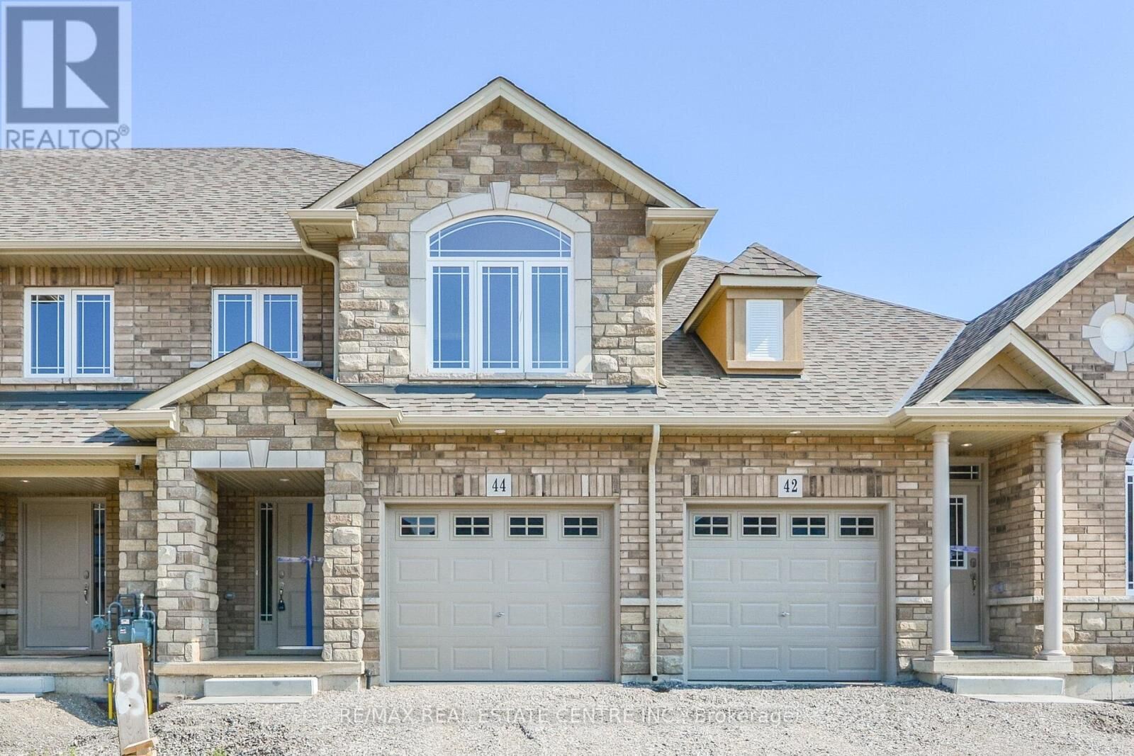 Property Photo: 44 Cittadella Boulevard ON L0R 1P0