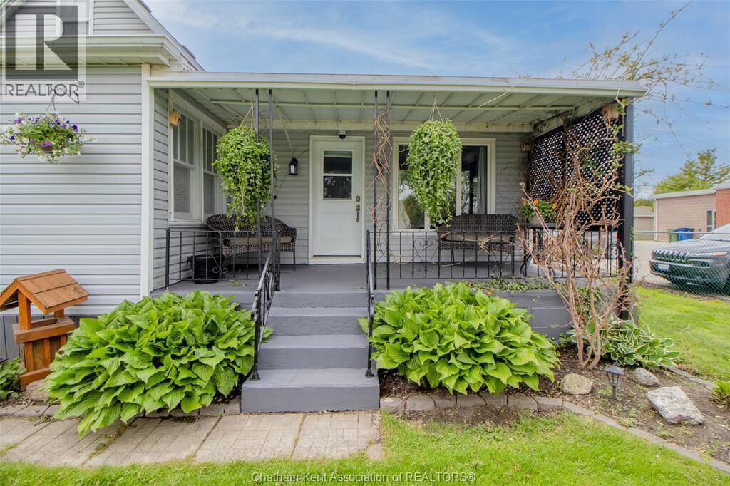 Property Photo: 100 Taylor Avenue ON N7L 2T8