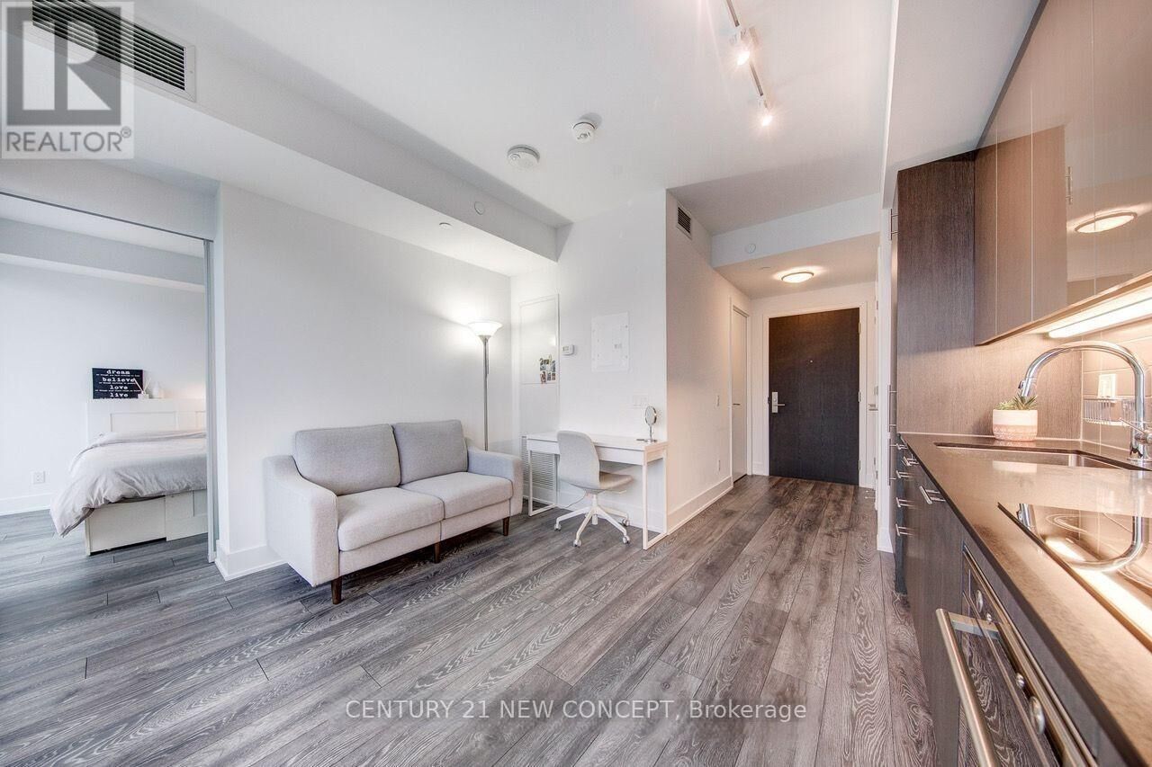 Property Photo: 403 Church Street 2504 ON M4Y 0C9