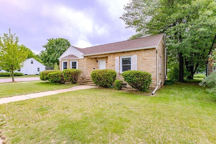 Property Photo:  703 Kent Street  WI 54403 