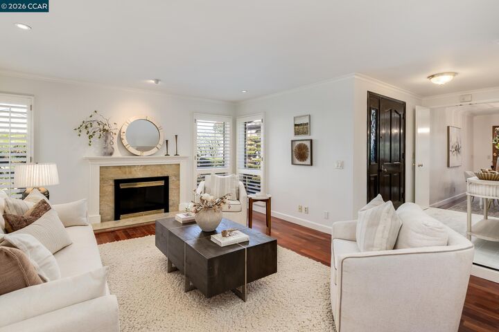Property Photo: 7591 Northland Pl CA 94583