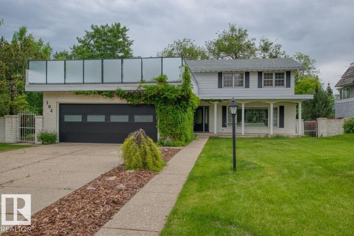 104 Quesnell Crescent NW — photo 1