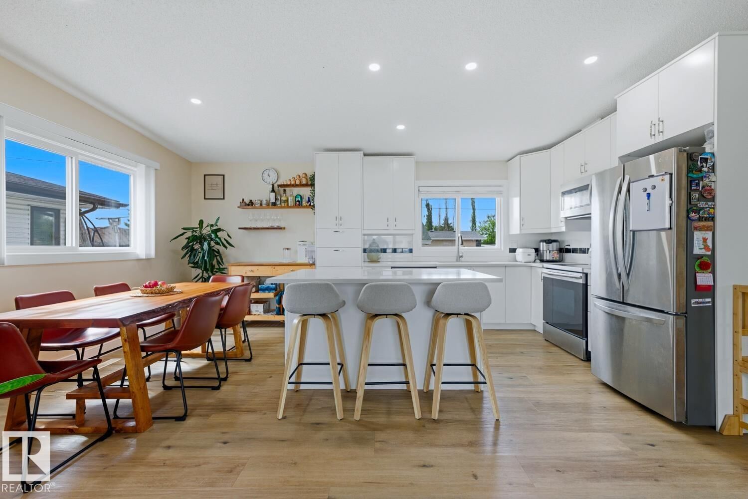 Property Photo:  7807 132 Avenue NW  AB T5C 2B2 