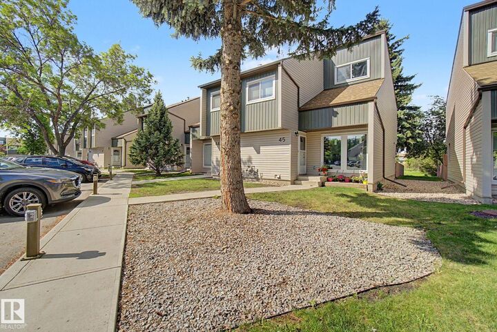 Property Photo: 2020 105 Street NW 45 AB T6J 5J2