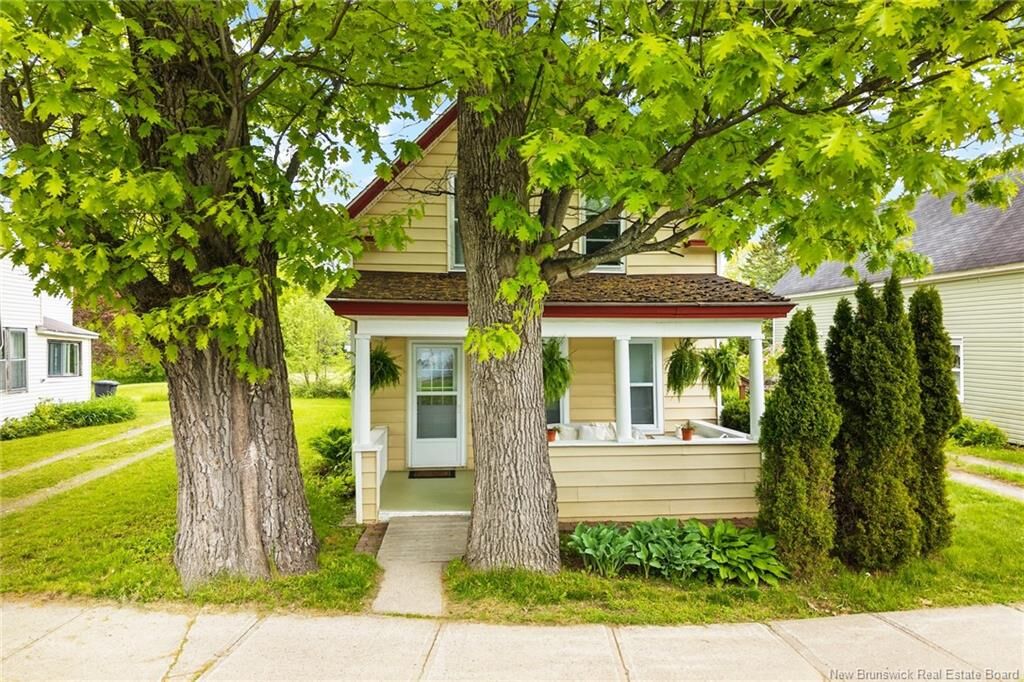 Property Photo:  19 Charles Avenue  NB E3A 3S3 