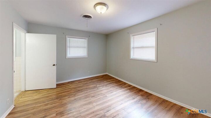 Property Photo:  1613 Avalon Road  TX 76502 