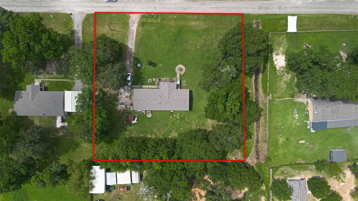 Property Photo:  21625 County Road 37492  TX 77327 