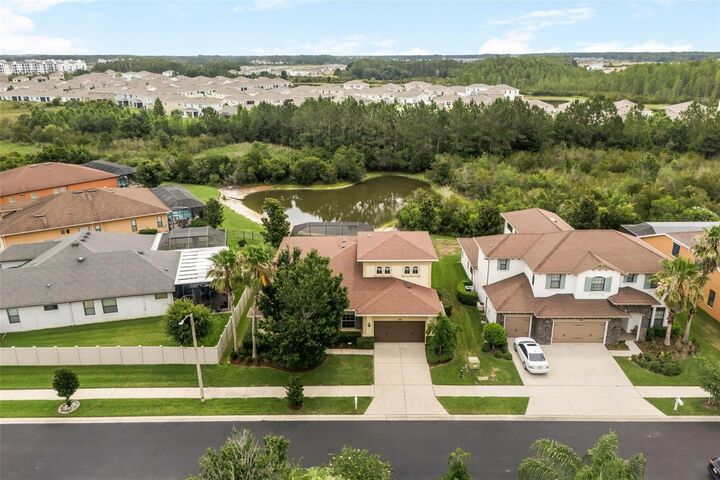 Property Photo:  32074 Pinfeld Drive  FL 33543 