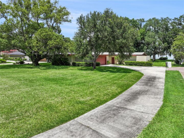 Property Photo: 1210 W Lake Hamilton Drive FL 33881