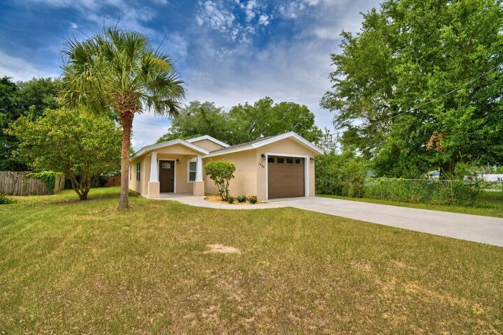 Property Photo:  2456 Bates Avenue SW  FL 33881 