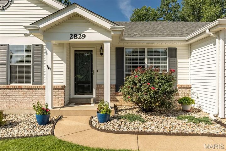 Property Photo: 2829 Royallvalley Way MO 63368
