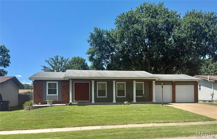 Property Photo:  1364 Kingsford Drive  MO 63031 