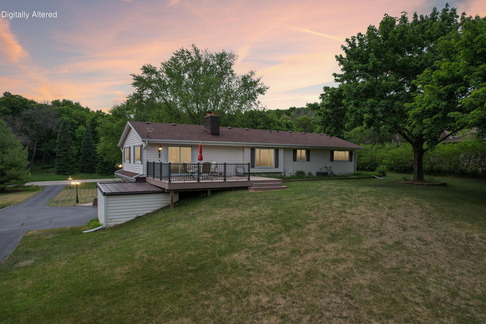 Property Photo:  804 Lochtyn Rdg  WI 53183 