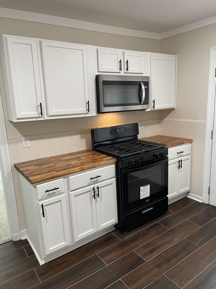 Property Photo: 2295 Poe Ave TN 38114