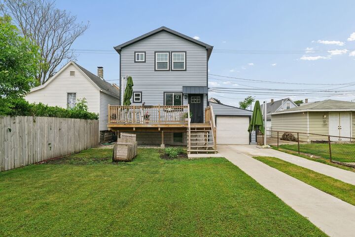 Property Photo: 13342 S Avenue N IL 60633