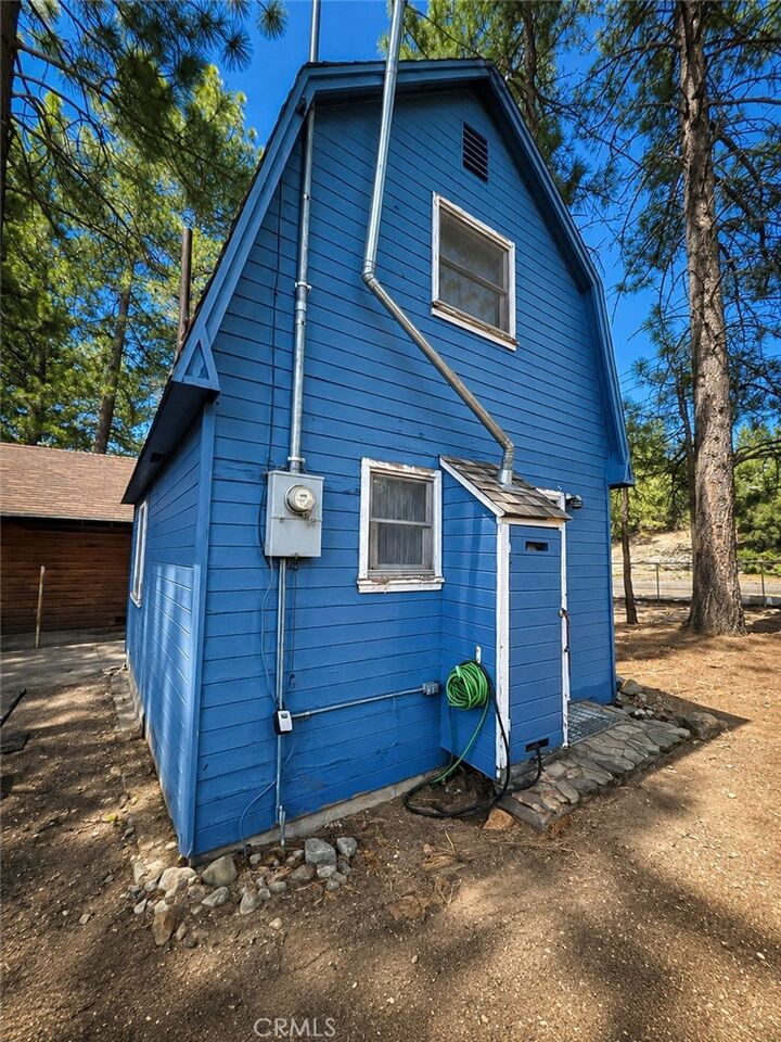 Property Photo:  909 E Big Bear  CA 92314 