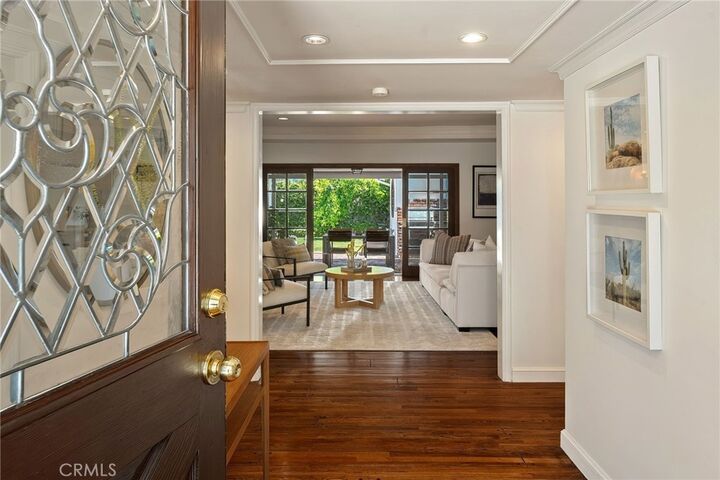 Property Photo: 5240 Fulton CA 91401