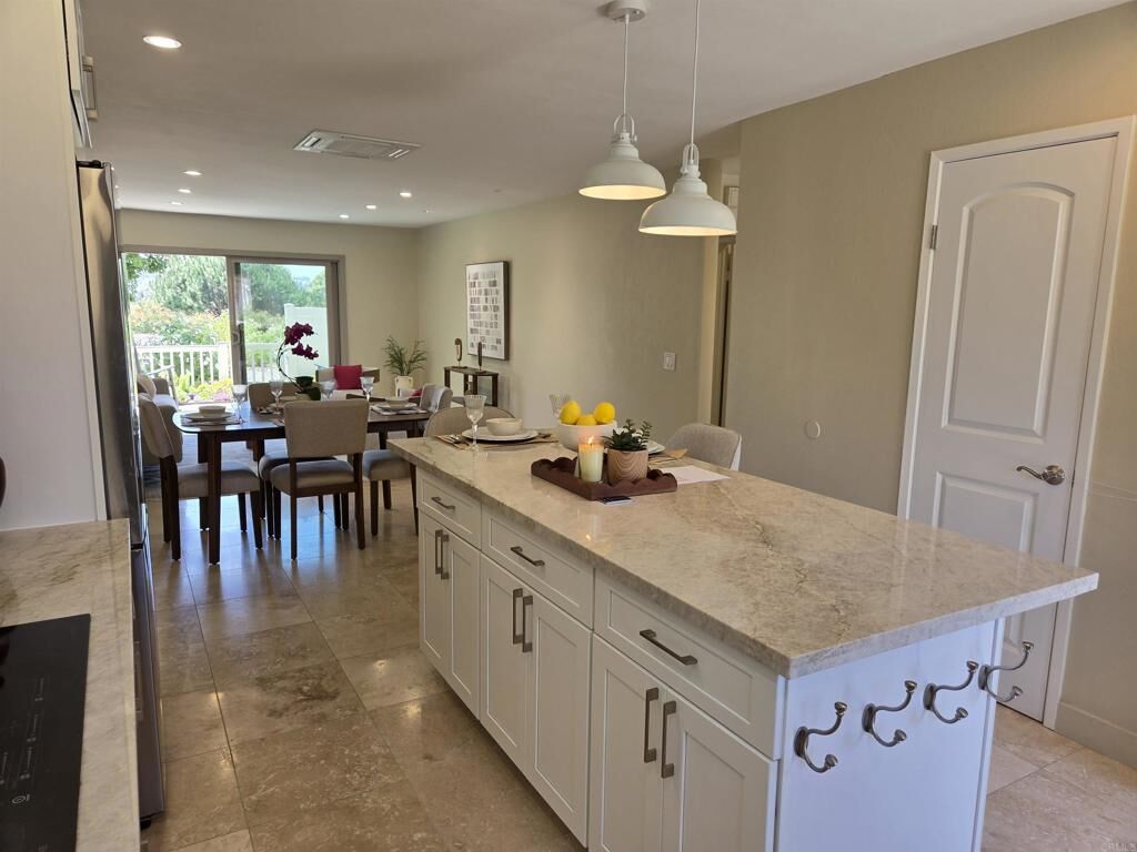 Property Photo:  1809 Pleasantdale Drive  CA 92024 