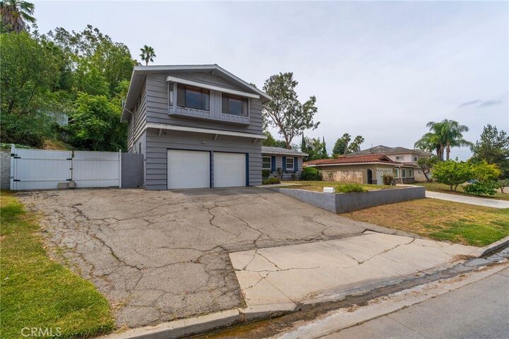 Property Photo: 1324 E Maplegrove CA 91792