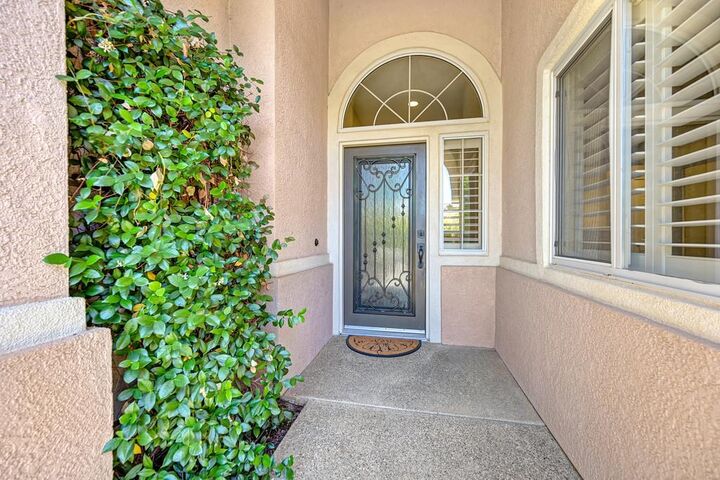 Property Photo:  5132 Redbud Grove Lane  CA 95747 