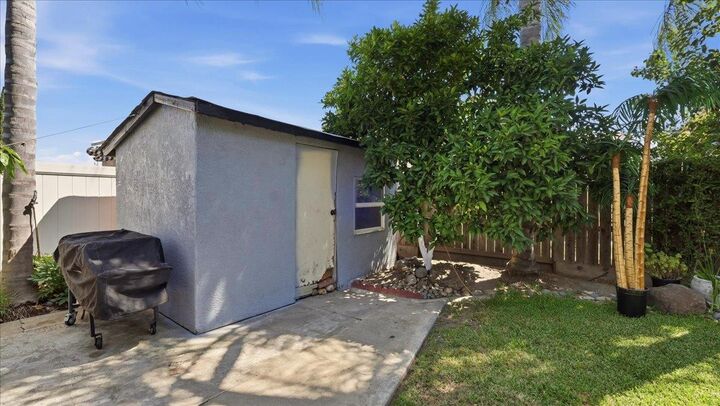 Property Photo:  2650 Fresno Ave  CA 95206 