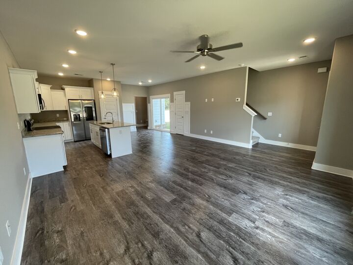 Property Photo:  2186 Barringer Ln  TN 37128 