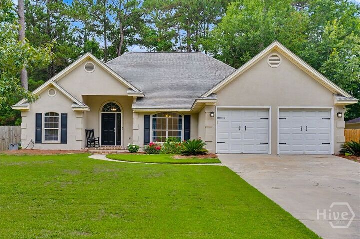 Property Photo:  801 Oxford Drive  GA 31324 