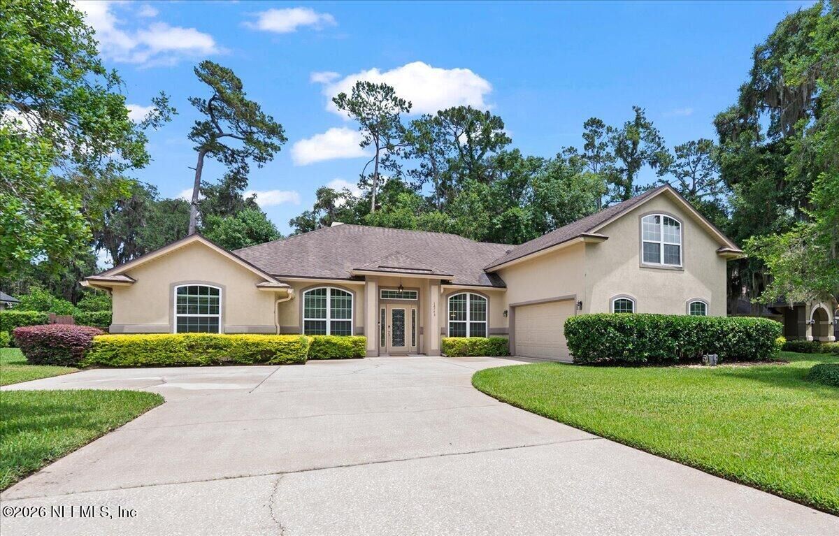 Property Photo: 12743 Camellia Bay Drive E FL 32223