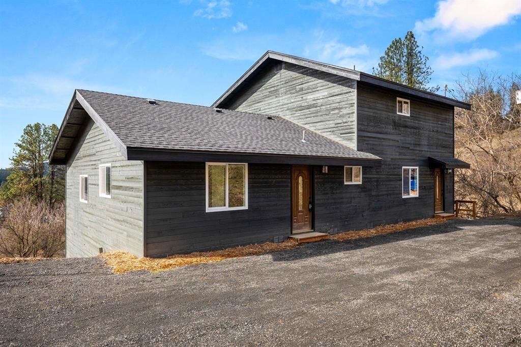 Property Photo:  6712 Highway 291  WA 99026 