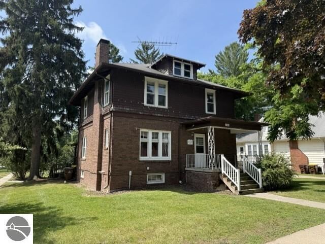 Property Photo:  701 W Center Street  MI 48801 