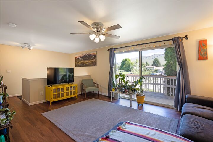 Property Photo: 18 Russell Park W MT 59801