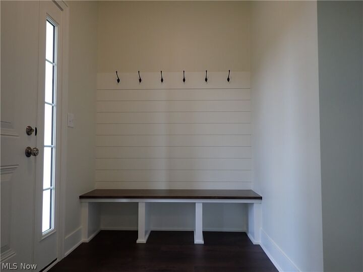 Property Photo:  7077 Village Way Drive  OH 44231 