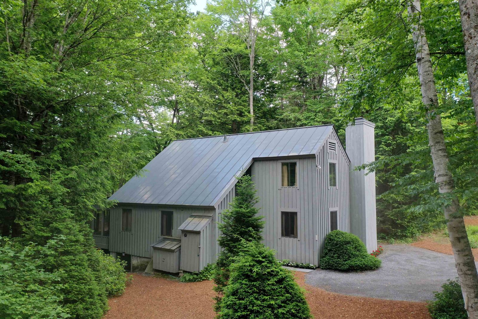 Property Photo:  78 Greensward Drive  NH 03753 