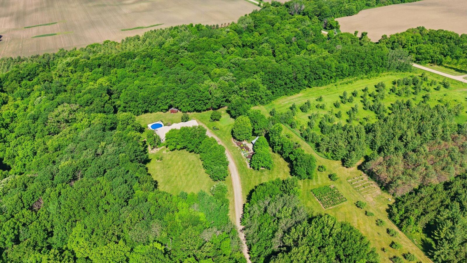Property Photo: 1665 County Road 5 SW MN 55349