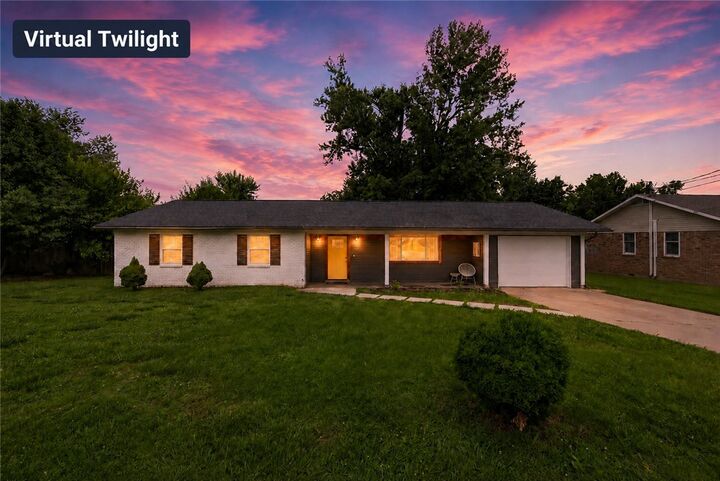Property Photo: 703 NW J Street AR 72712