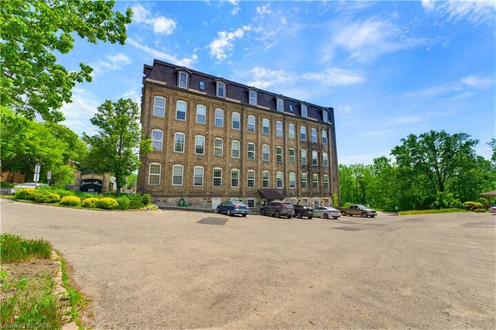 Property Photo: 140 West River Street 301 ON N3L 0B7