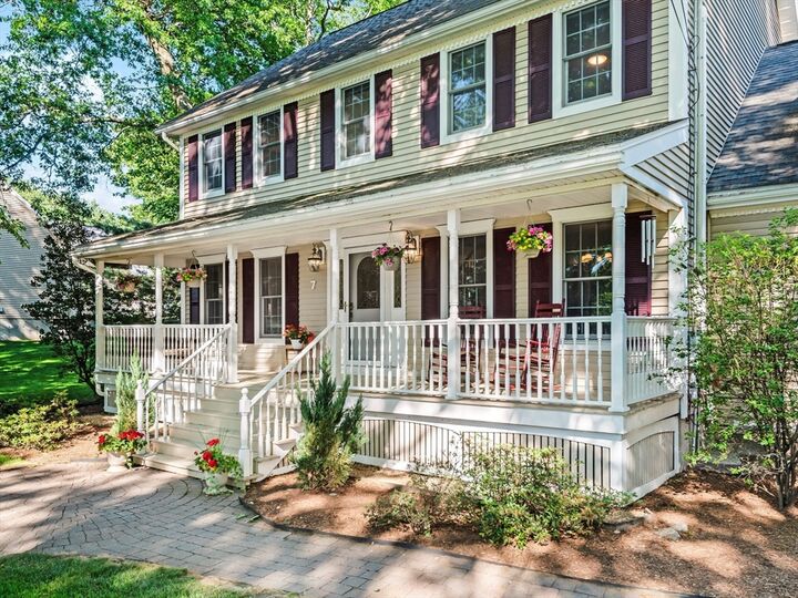 Property Photo: 7 Woodcliffe Ave MA 01604