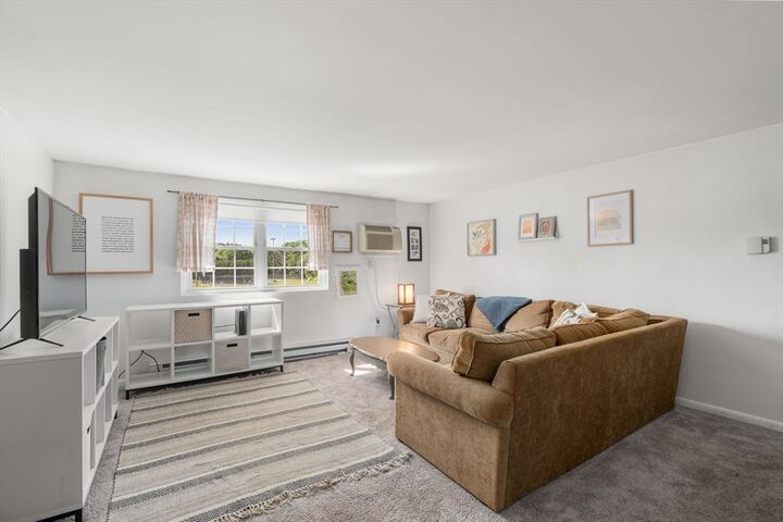 Property Photo: 91 Pleasant C11 MA 02052