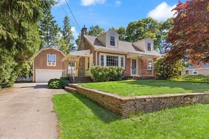 Property Photo: 84 Walnut St MA 02081