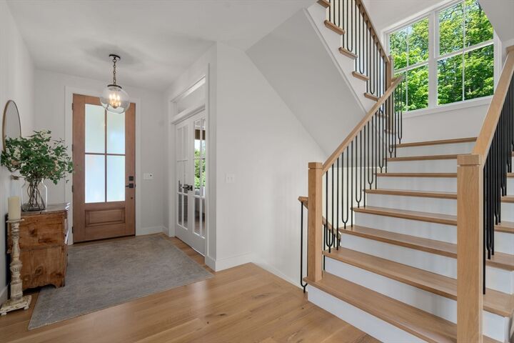 Property Photo:  123 Mount Pleasant St  MA 01752 